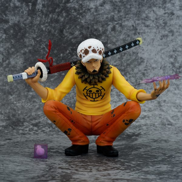 Figurine d Action de Trafalgar D Water Law en PVC de 13 5cm Statue de Manga 1